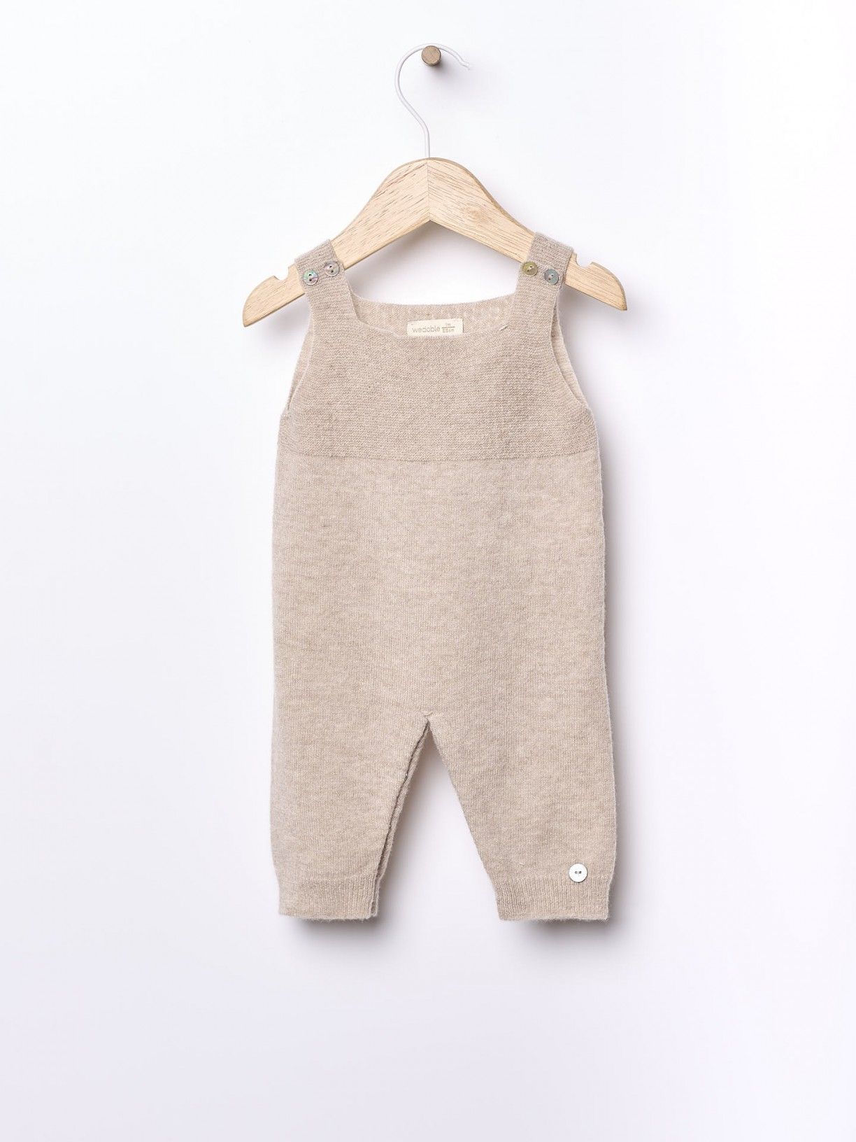 Jardineiras Wedoble em tricot para recém-nascido – perfeitas para a primeira roupinha da maternidade.