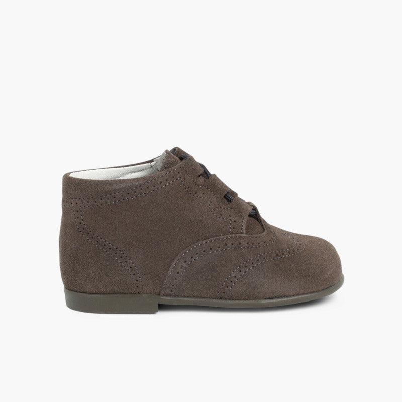 Botas Inglesas Pisamonas em camurça – calçado criança
Pisamonas Botas Inglesas – Braga/Vila Verde | Jotitas