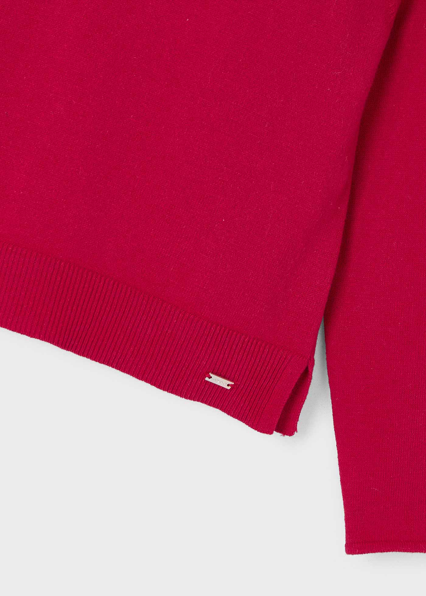 Camisola de manga comprida para menina. Gola alta. Uma peça essencial no seu guarda-roupa para completar qualquer look.

Da&nbsp;coleção de Natal Jotitas&nbsp;– disponível online e na loja física em Vila Verde, Braga.